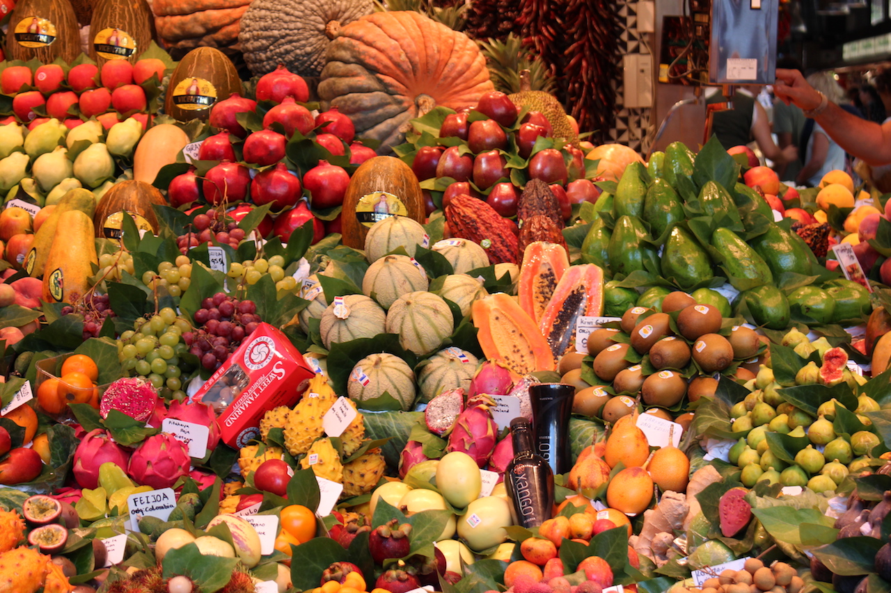 spain-barcelona-market