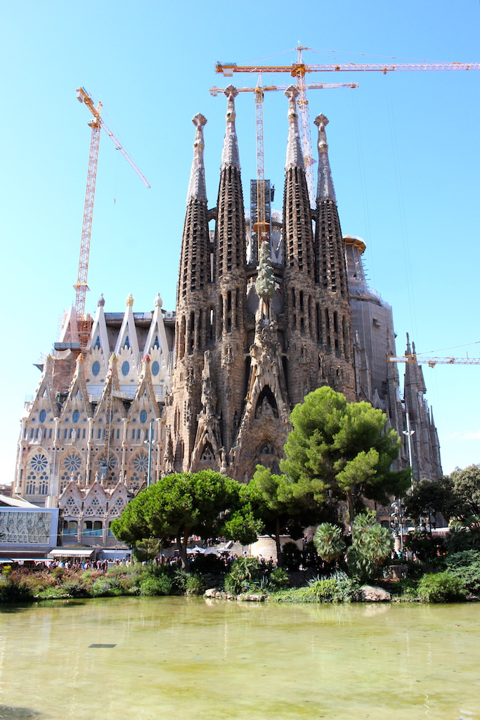 spain-barcelona-segrada-familia