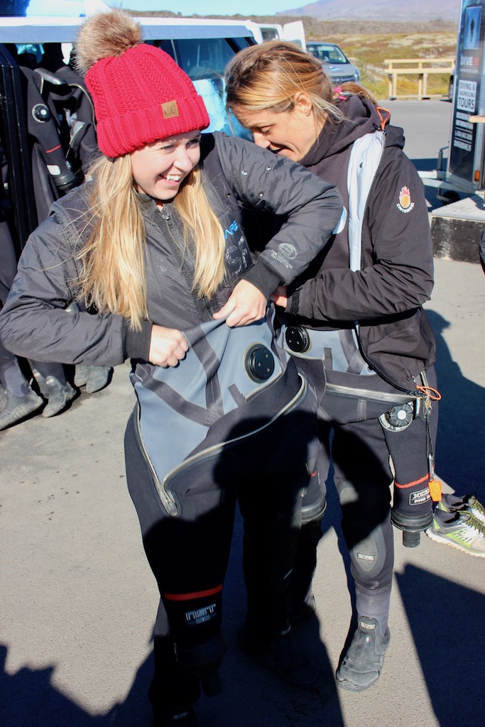 dry-suit-silfra-fissure