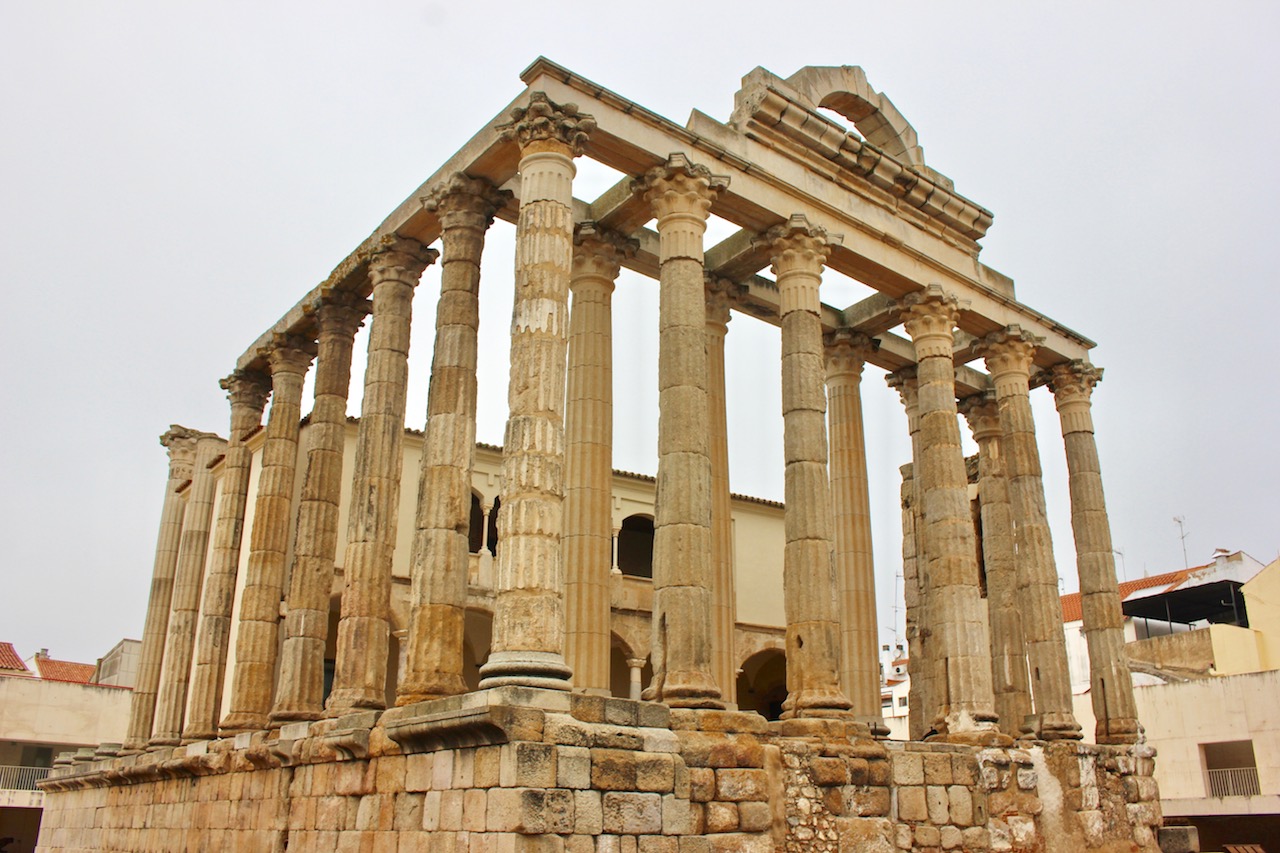 merida-spain-temple-of-diana