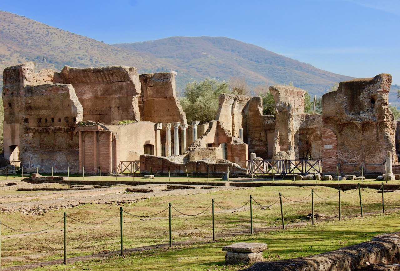 tivoli-hadrian-villa-ruins