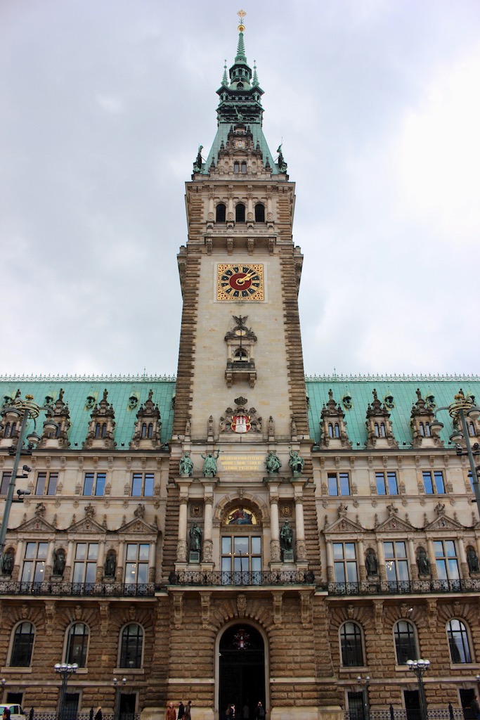 rathaus-hamburg-germany