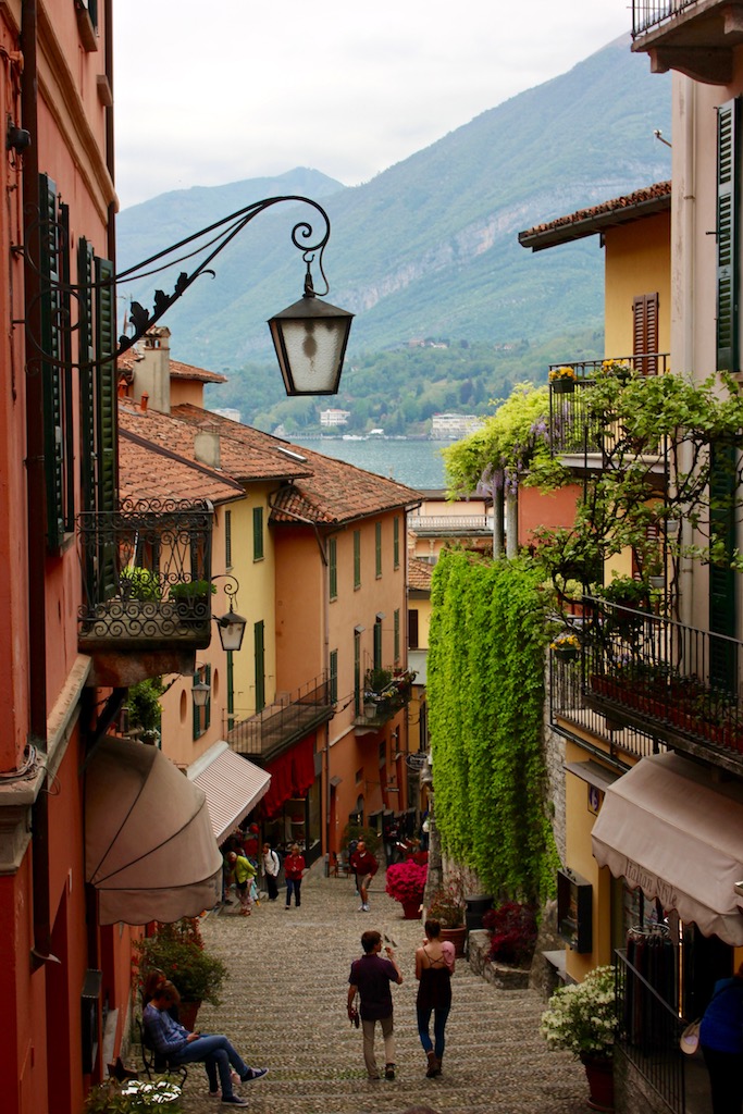 bellagio-como-italy-street
